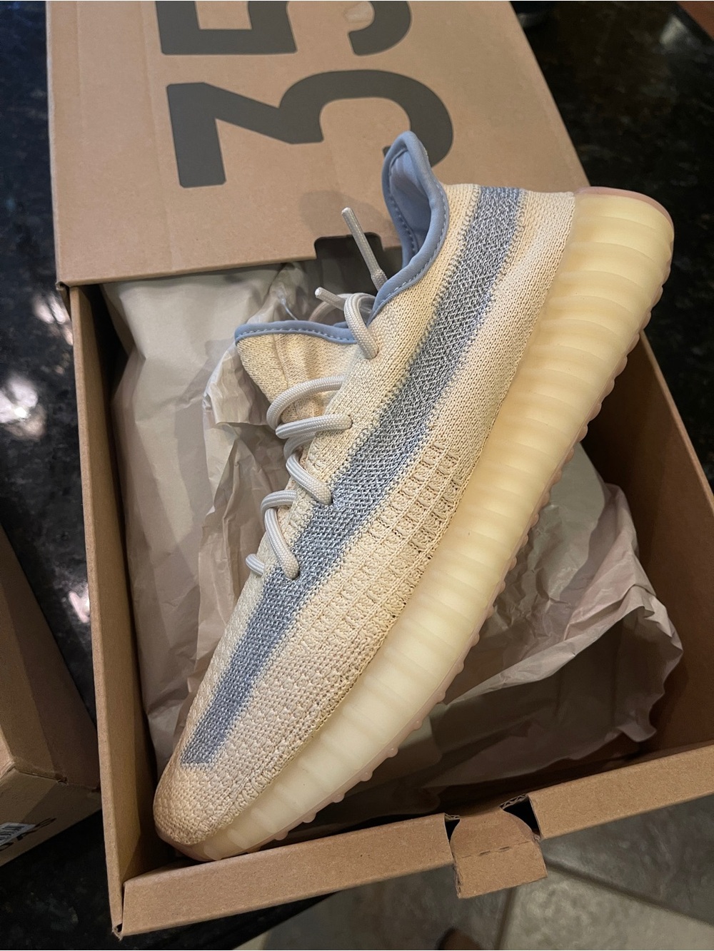 Brand new - Adidas Yeezy Boost 350 V2 Light Shoes, 9.5 Male